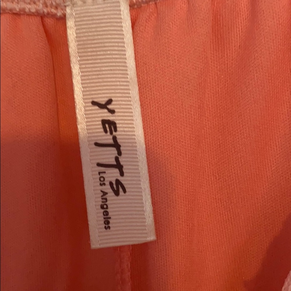 Boutique Top - Picture 2 of 3
